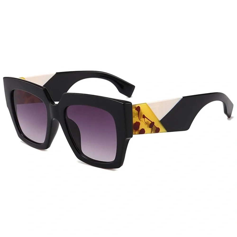 💫LA GAYNOR BLACK OVERSIZED WOMANS SUNGLASSES *NWT